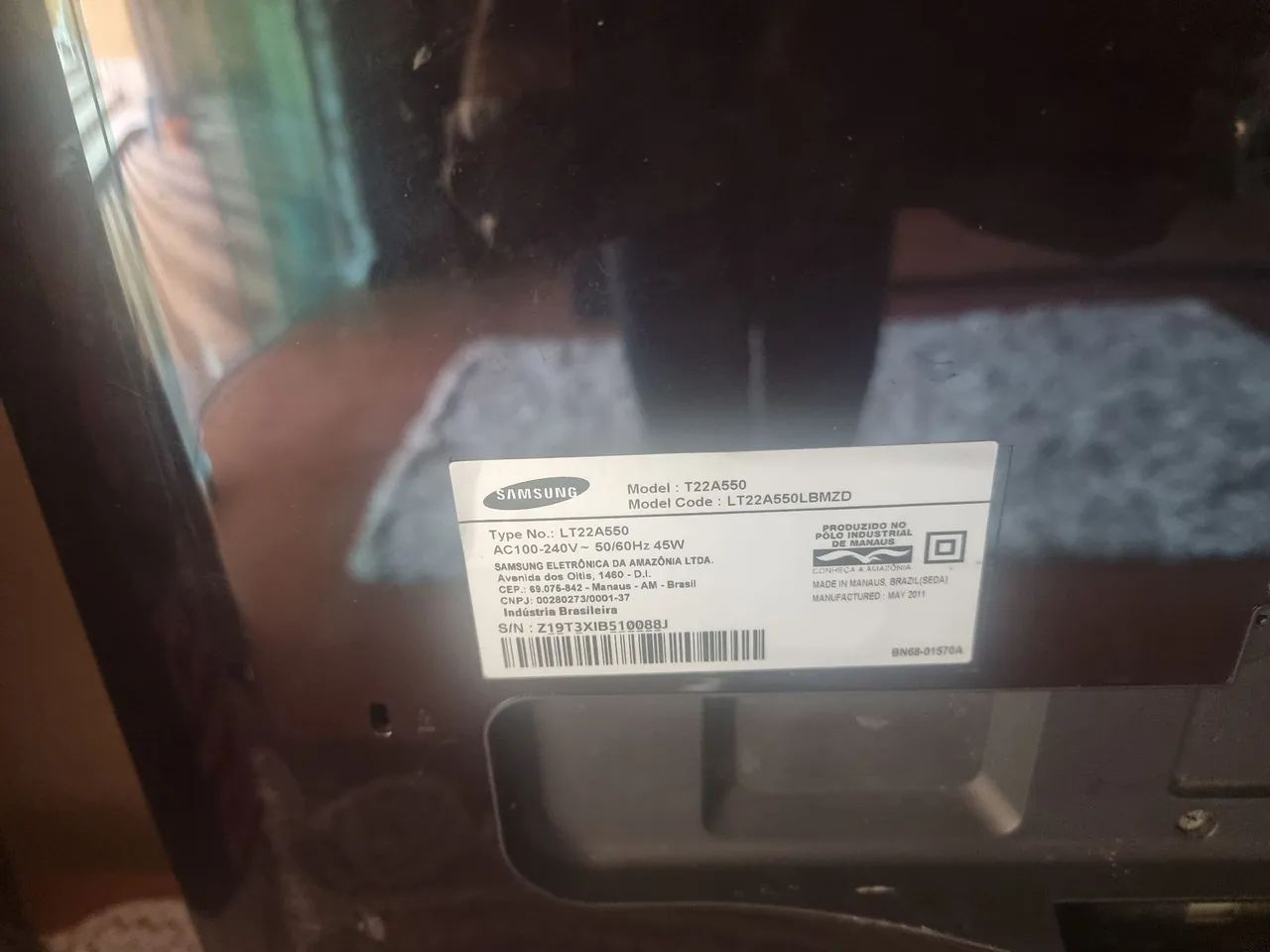 Vendo Monitor Samsung 28 Polegadas para conserto ou Retirada de peças ligando  - Foto 2