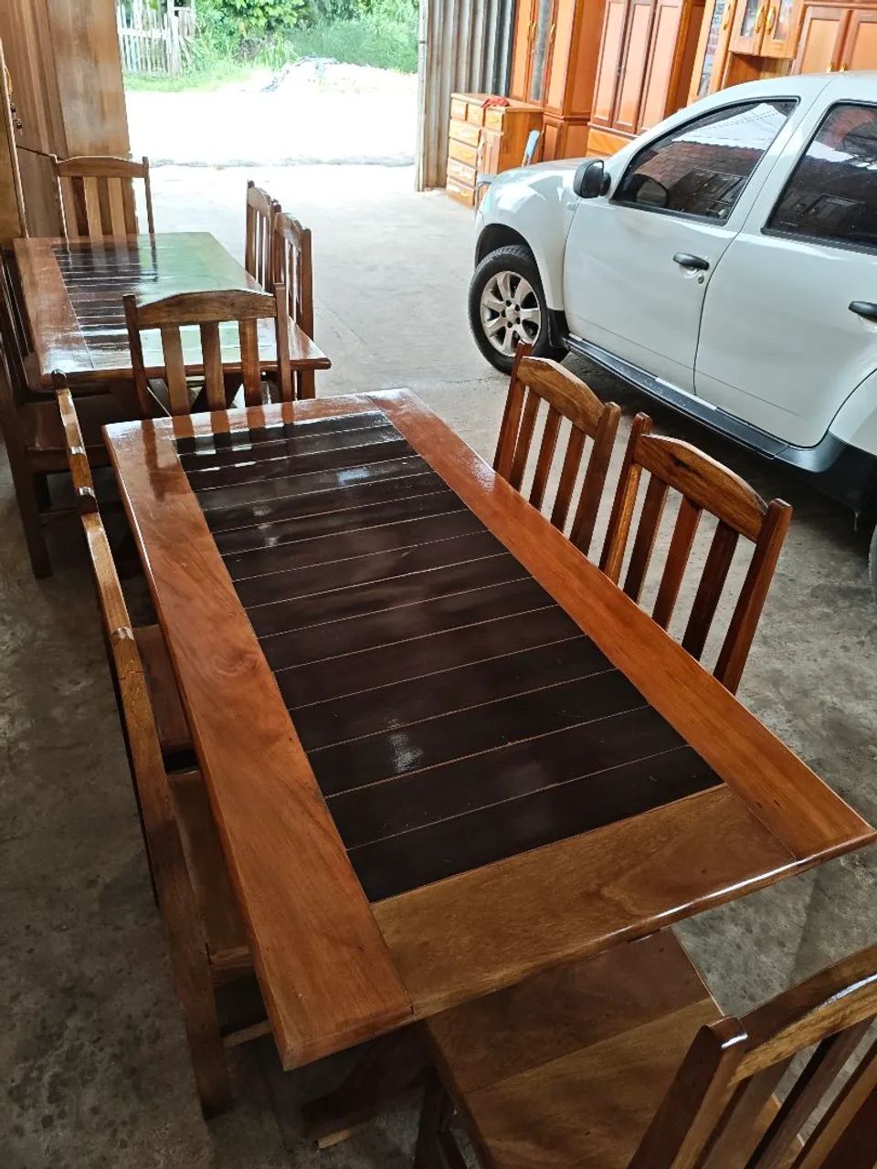 Mesa grande de madeira.65153864902145124