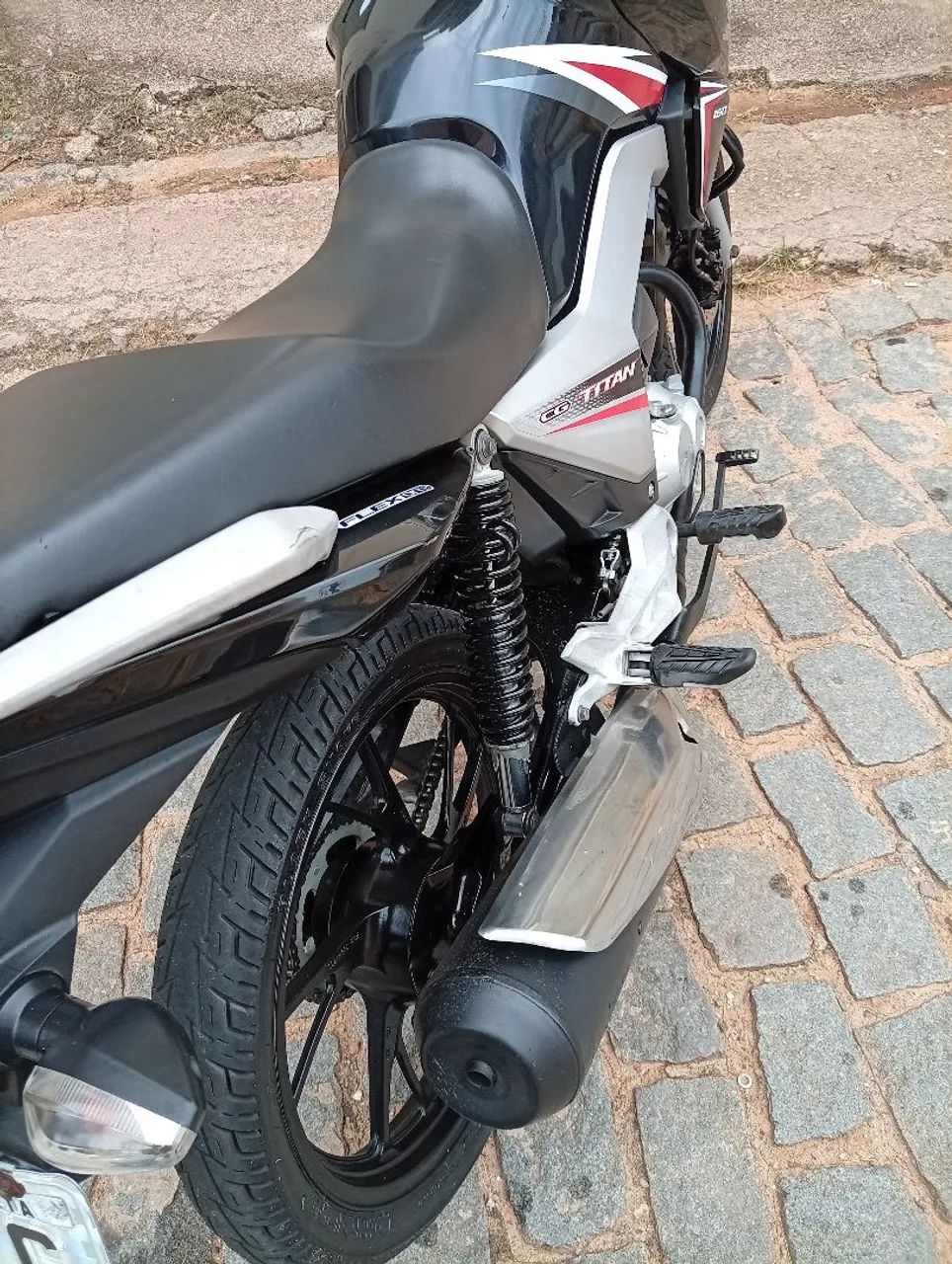 Vendo moto Cel * - Foto 2