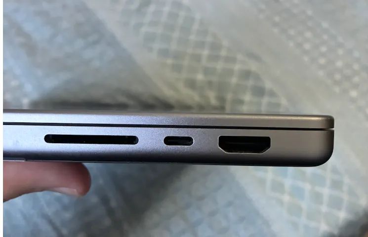 Macbook Pro 14, M1 Pro, 16 Gb, 512 Gb, Cinza Espacial - Foto 5