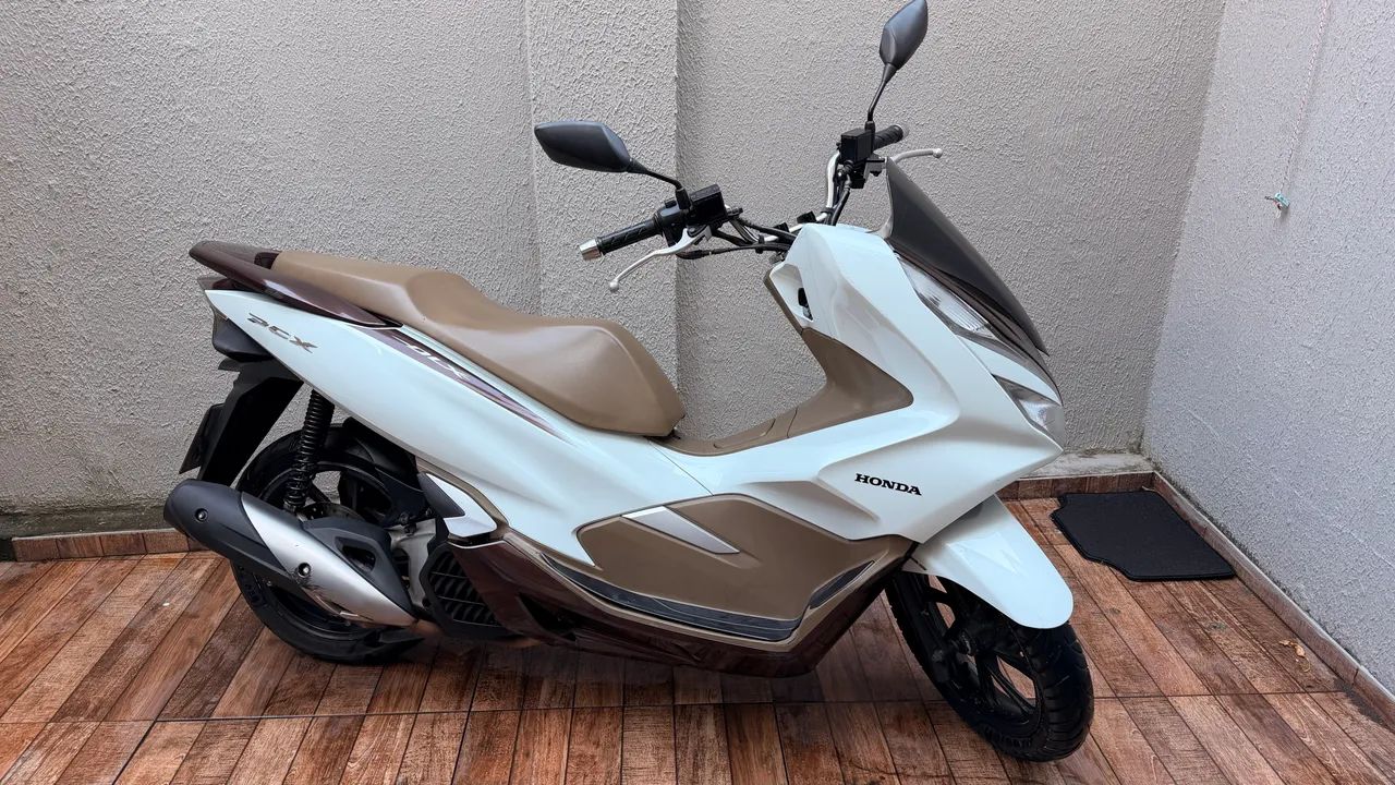 PCX DLX 2021  - Foto 3