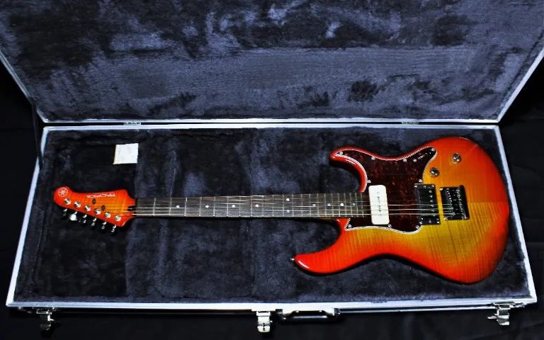 Guitarra Yamaha Pacifica 611HFM - Instrumentos musicais - Planalto