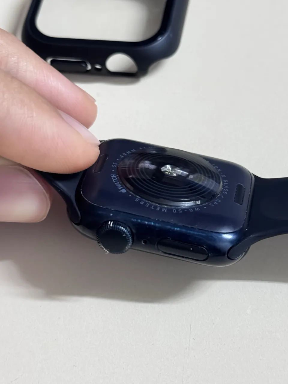 Apple Watch SE 2ª geração- 40mm  - Foto 4
