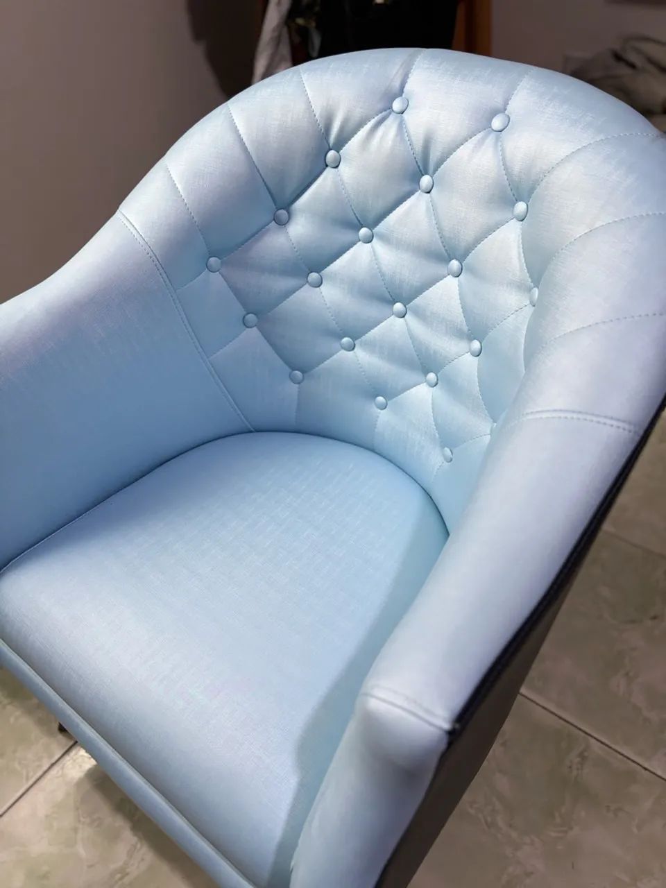 Vendo poltrona ergonômica versátil  - Foto 2