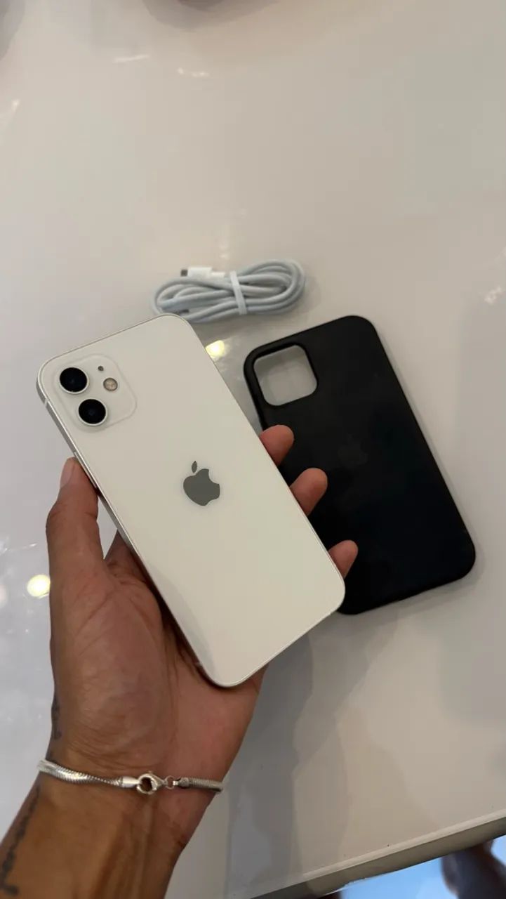 iPhone 12 