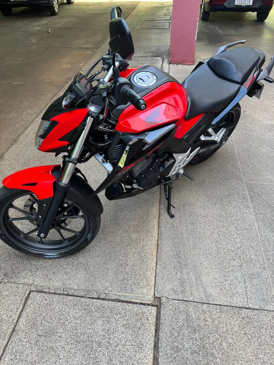 CB300F - Foto 5