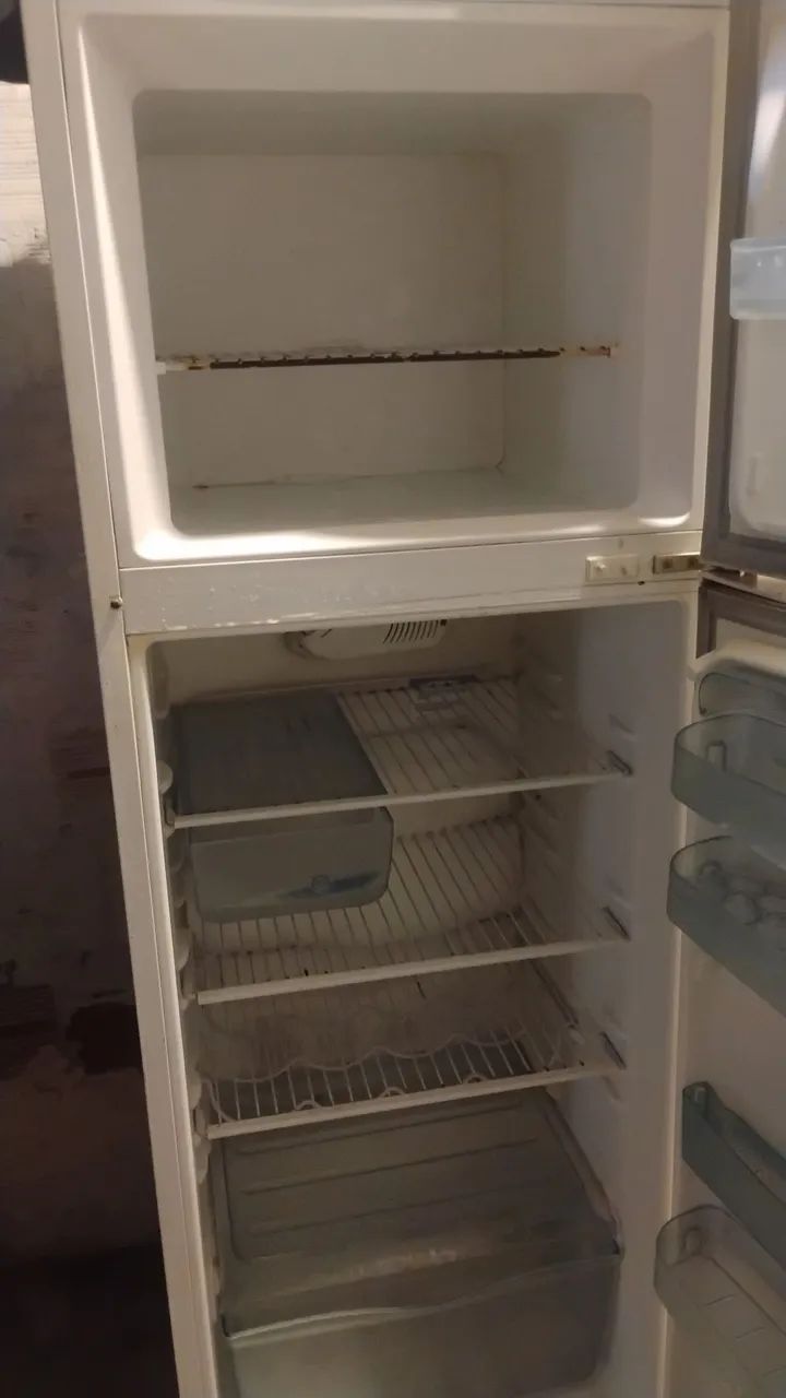 Geladeira Eletrolux  - Foto 2