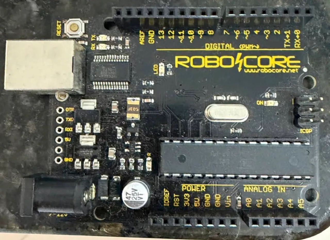 Kit RoboCore Arduino BlackBoard + Componentes Eletronicos - Foto 2