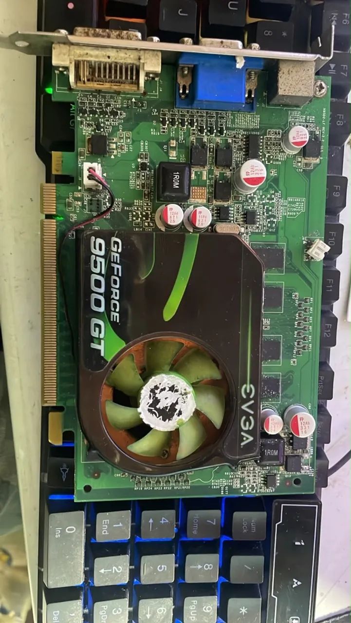 Placa de vídeo EVGA GeForce 9500 
