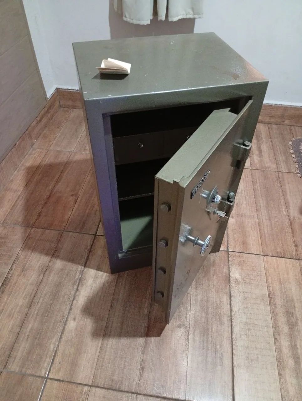 Cofre 80x50x40 
