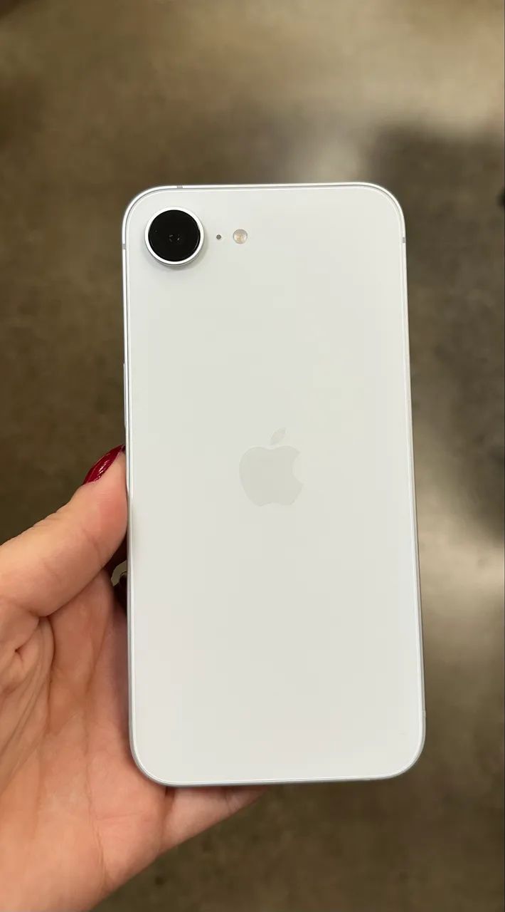iPhone 17e branco