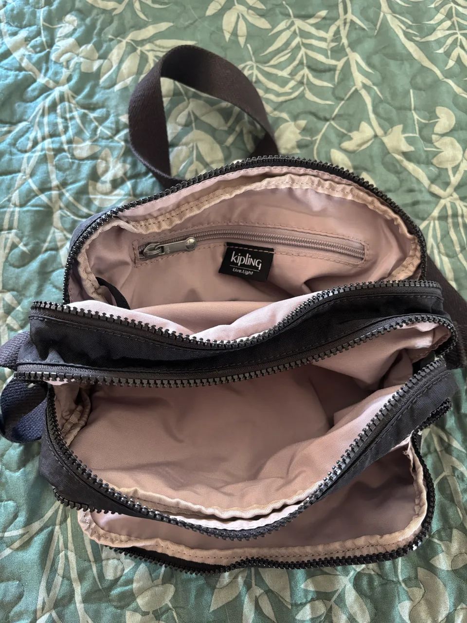 Bolsa de Ombro Kipling Preta - Foto 2