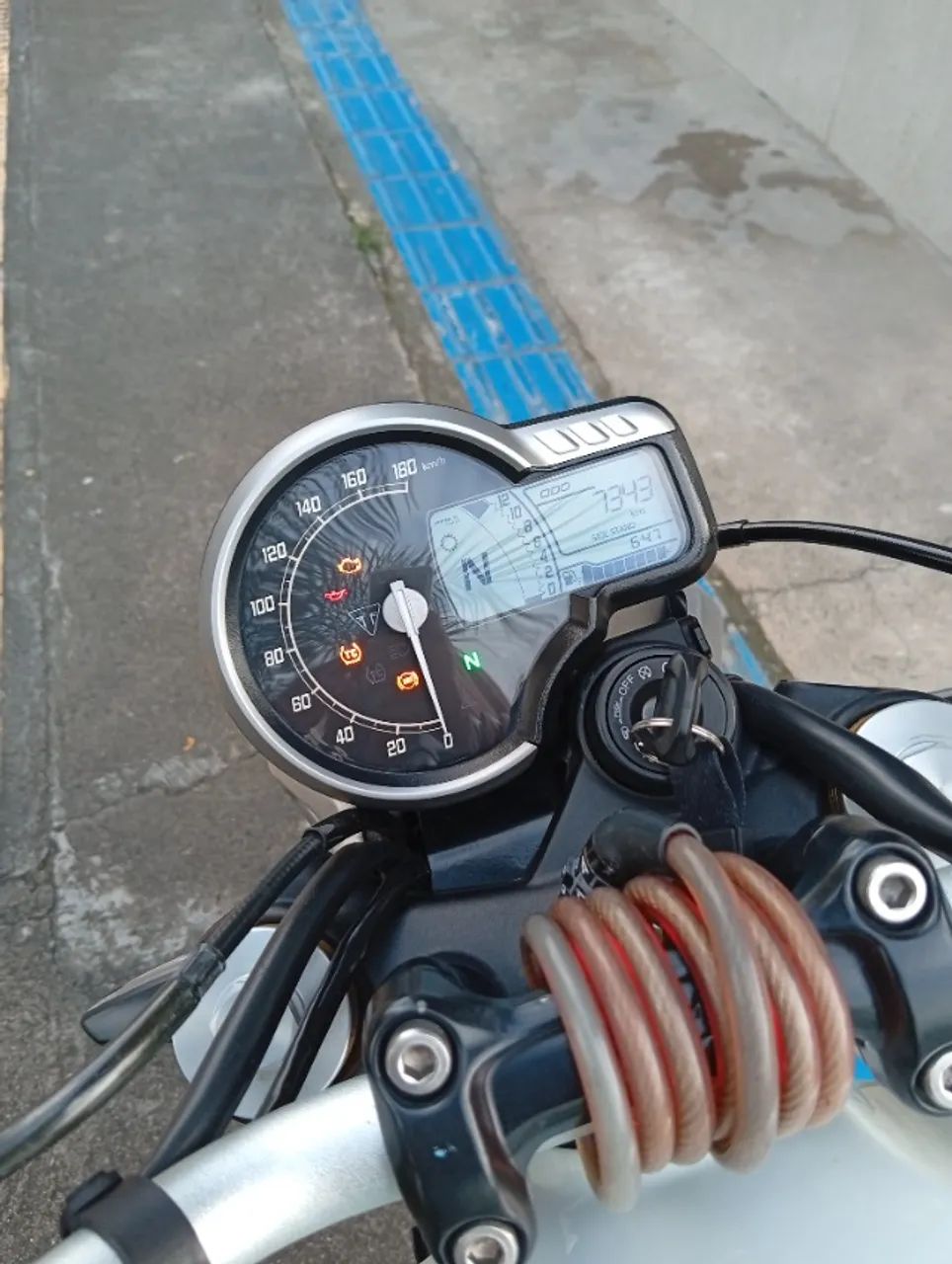 Vendo moto SPEED 400/2026 - Foto 2