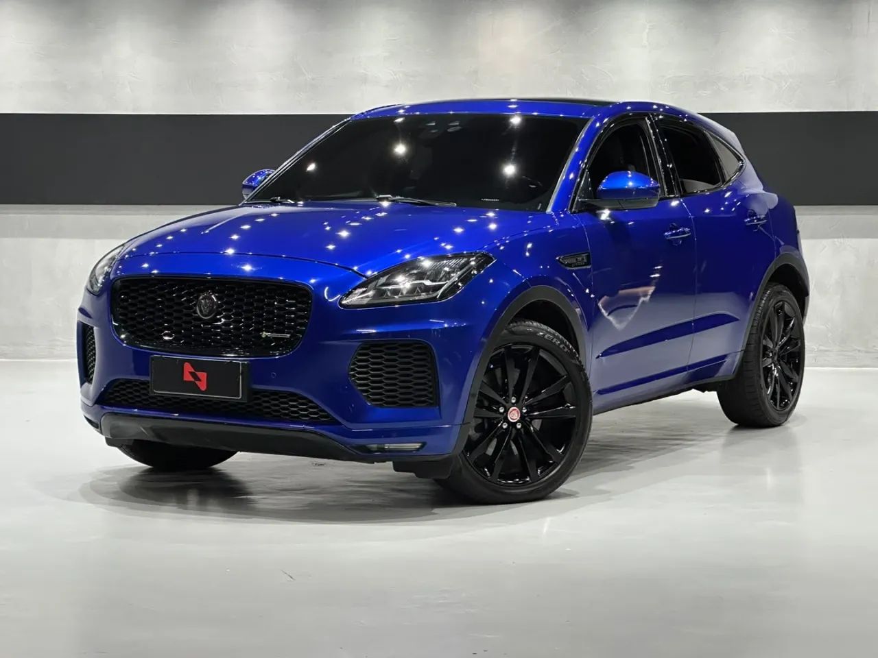 Jaguar E-Pace R-dynamic SE 2.0 AWD 250cv Aut. 2018 - Foto 3