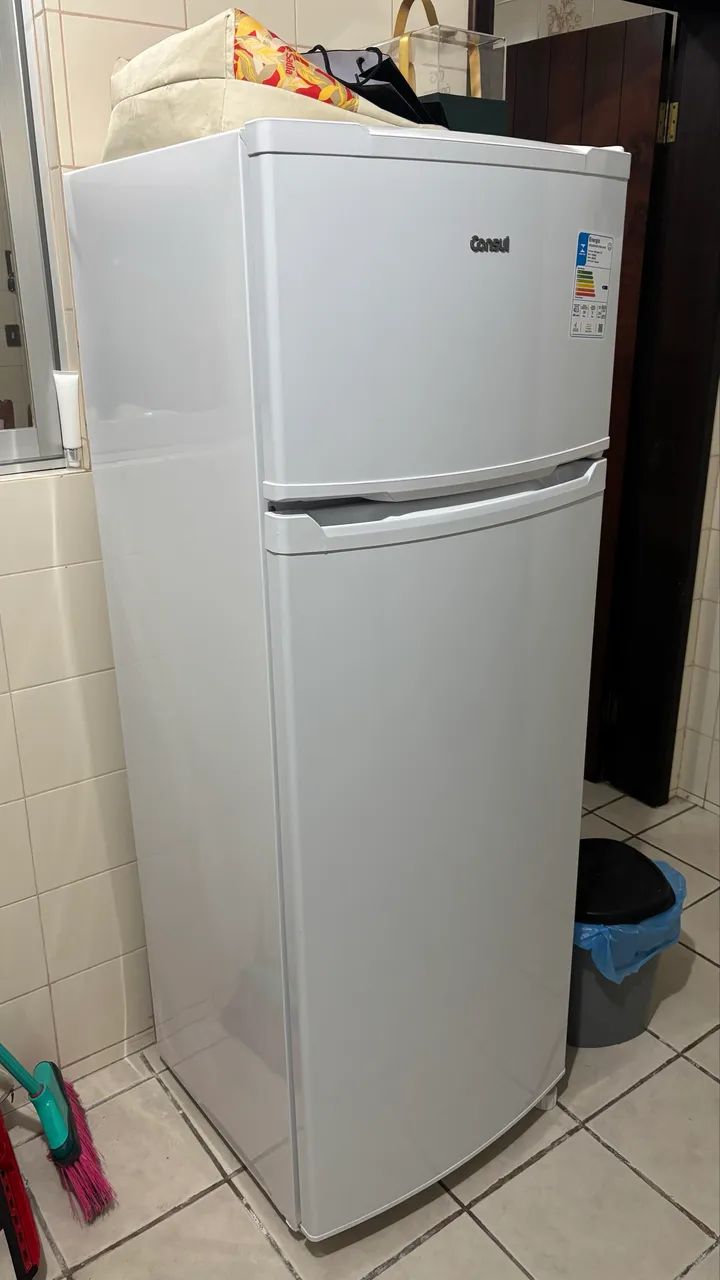 Geladeira Cônsul CRD37E