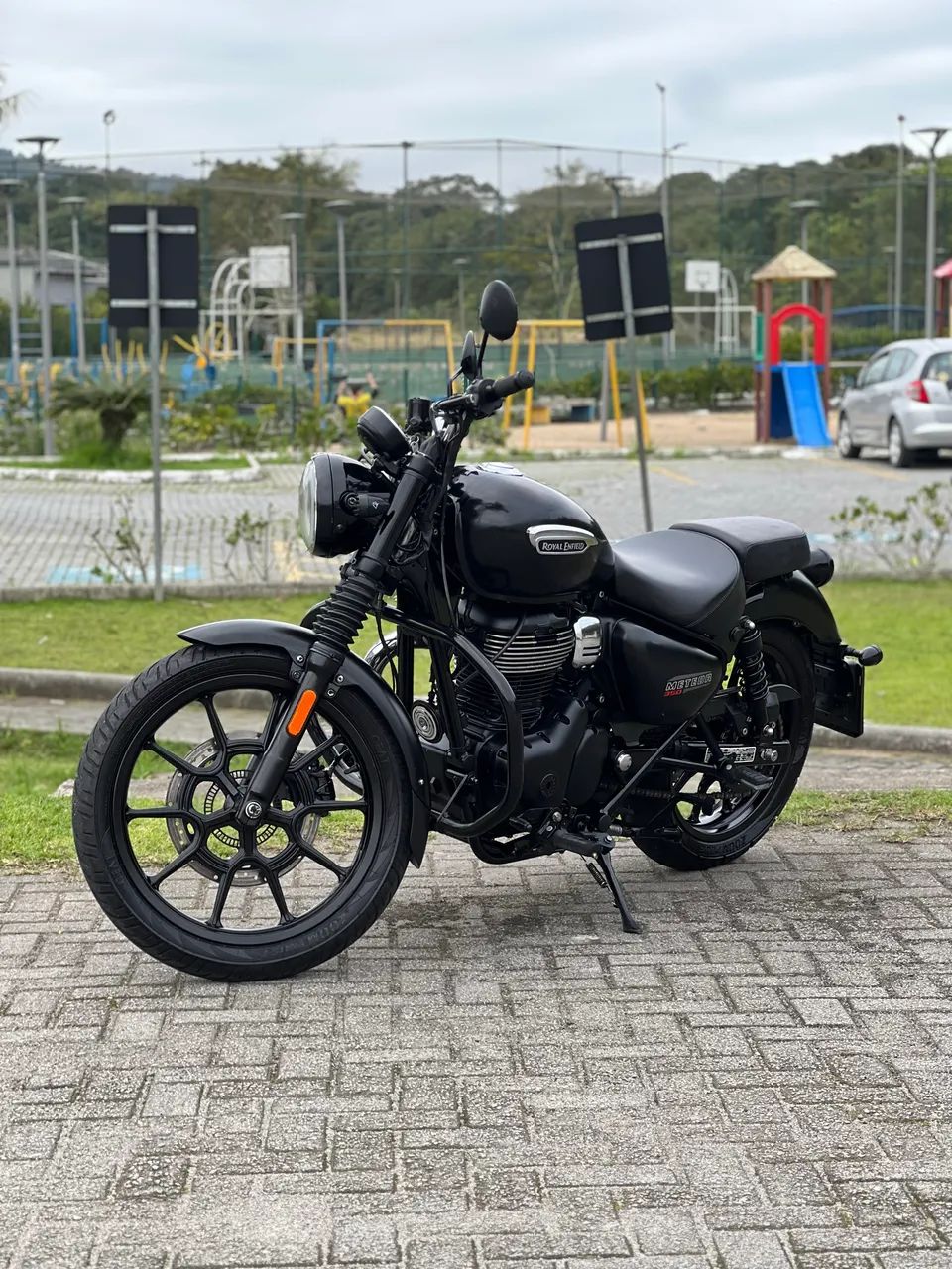 ROYAL ENFIELD METEOR 350 - Foto 3