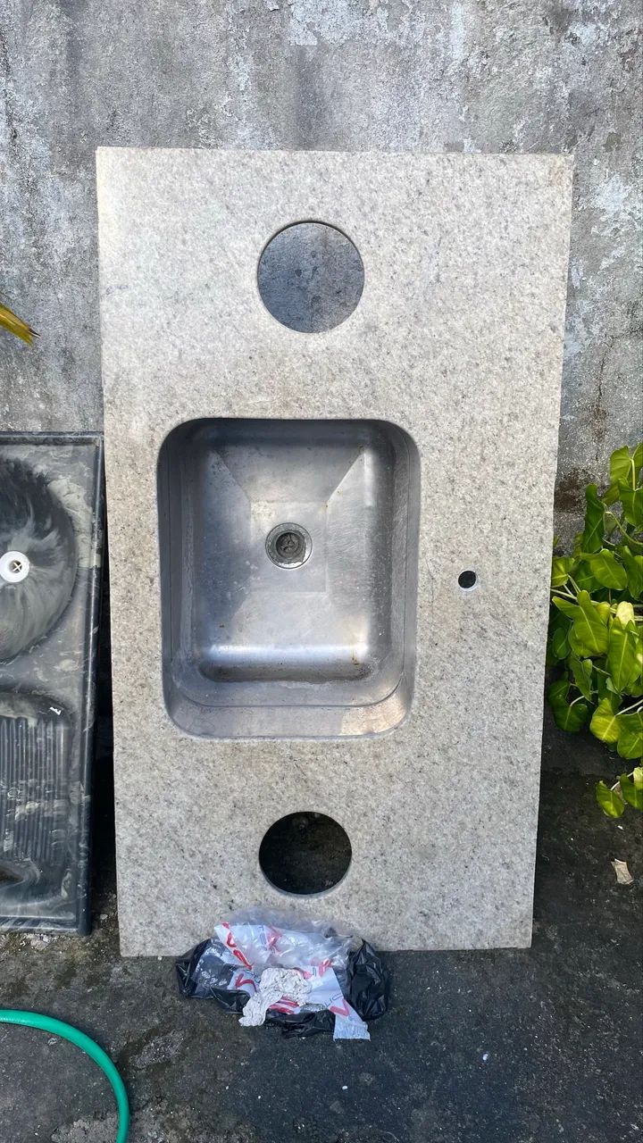 Vendo pia de mármore 