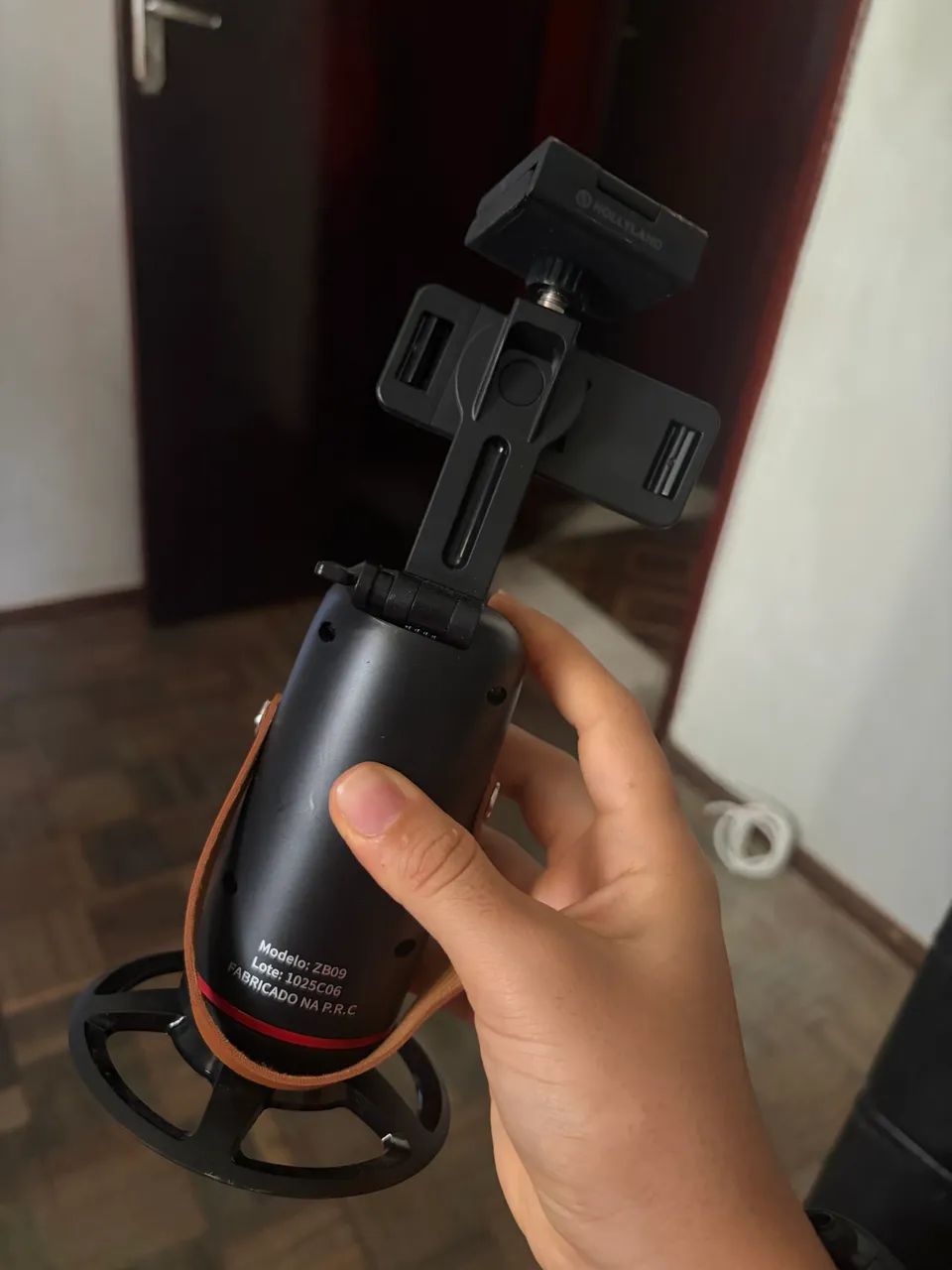 gimbal de mesa inteligente com rastreamento facial automático de 360° - Foto 2