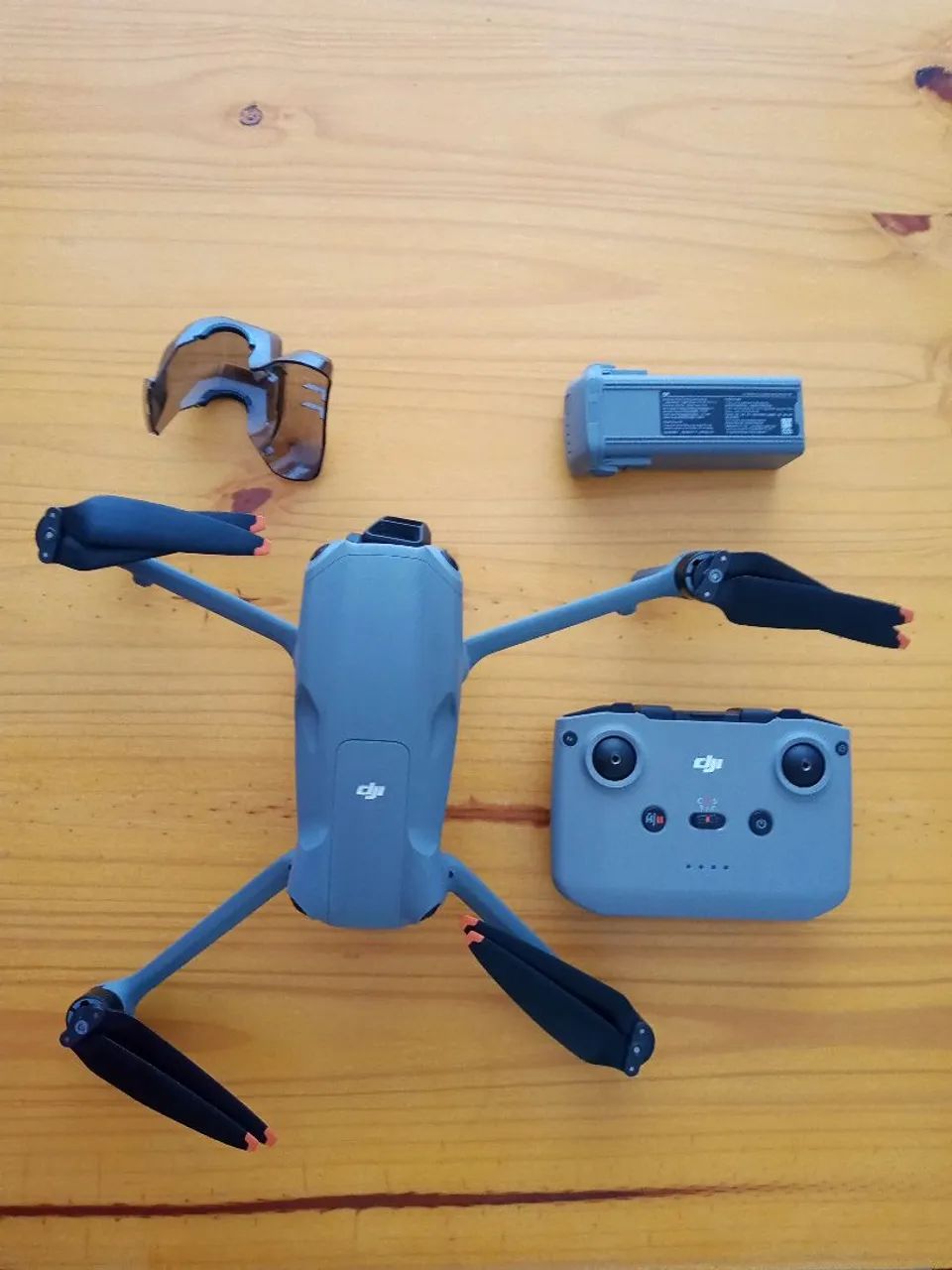 Drone DJI AIR 3 standard com RCN2 - Foto 4