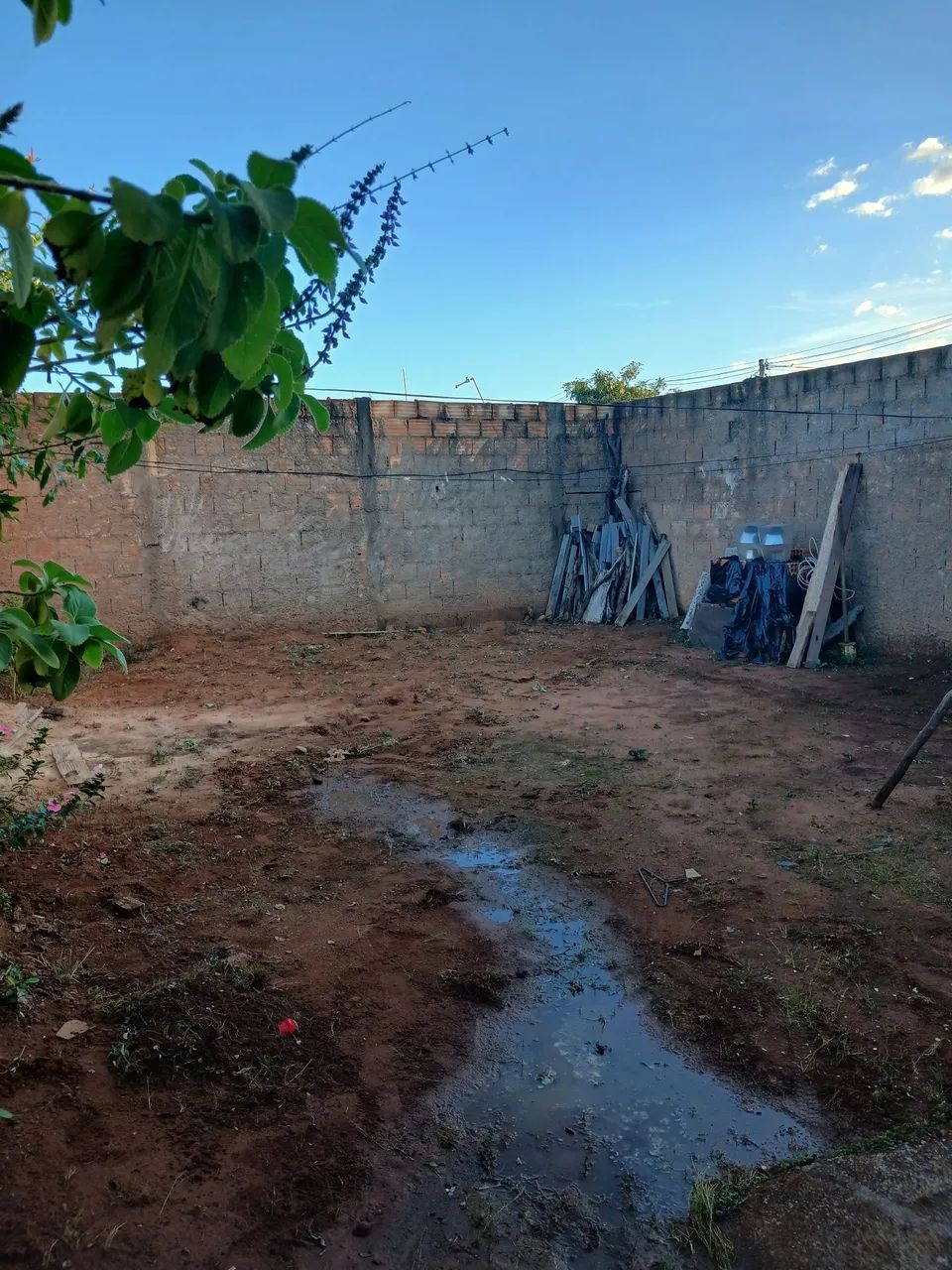Vendo casa no bairro pequis - Foto 3