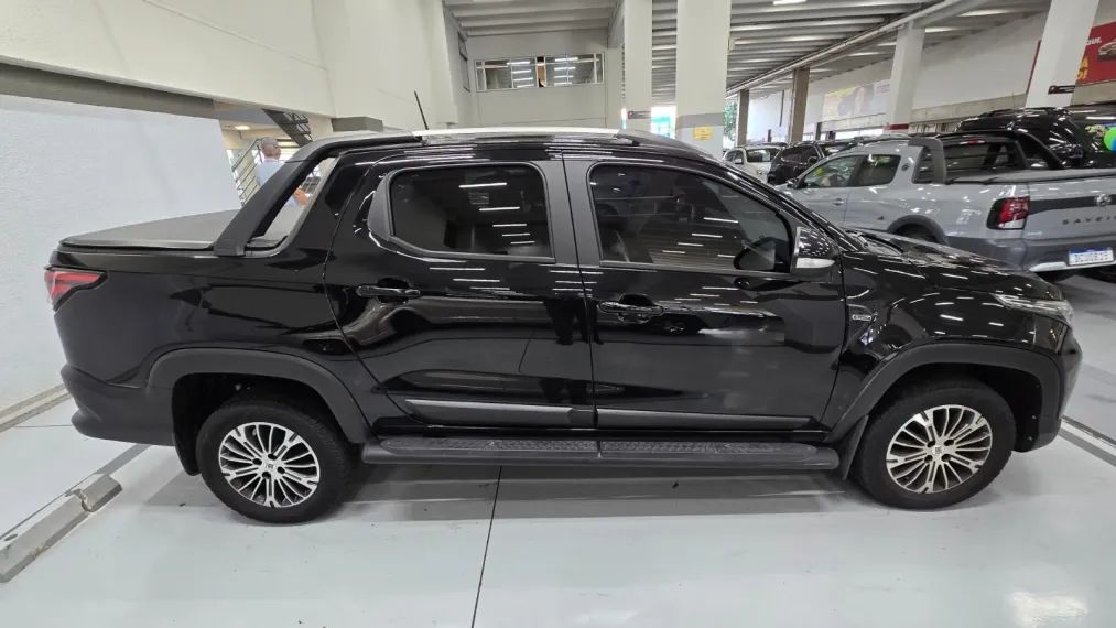 Fiat Strada Ranch 1.3 Flex 8V CD Aut. 2023 - Foto 5