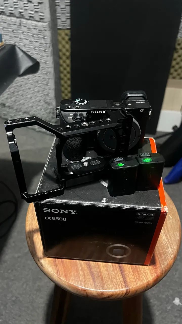 Câmera Sony A6500 com grip e duas baterias  - Foto 3