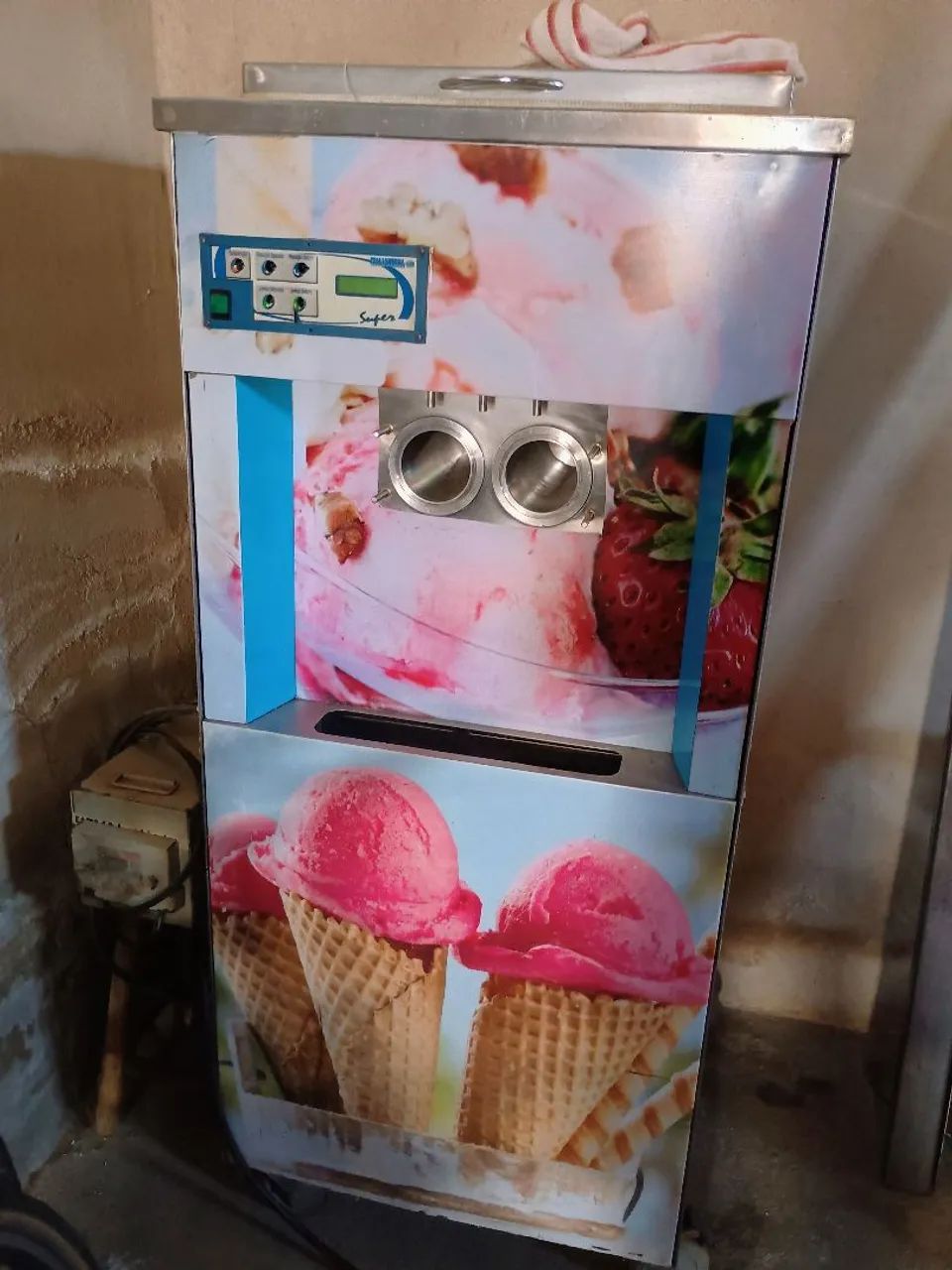 Máquina de sorvete 