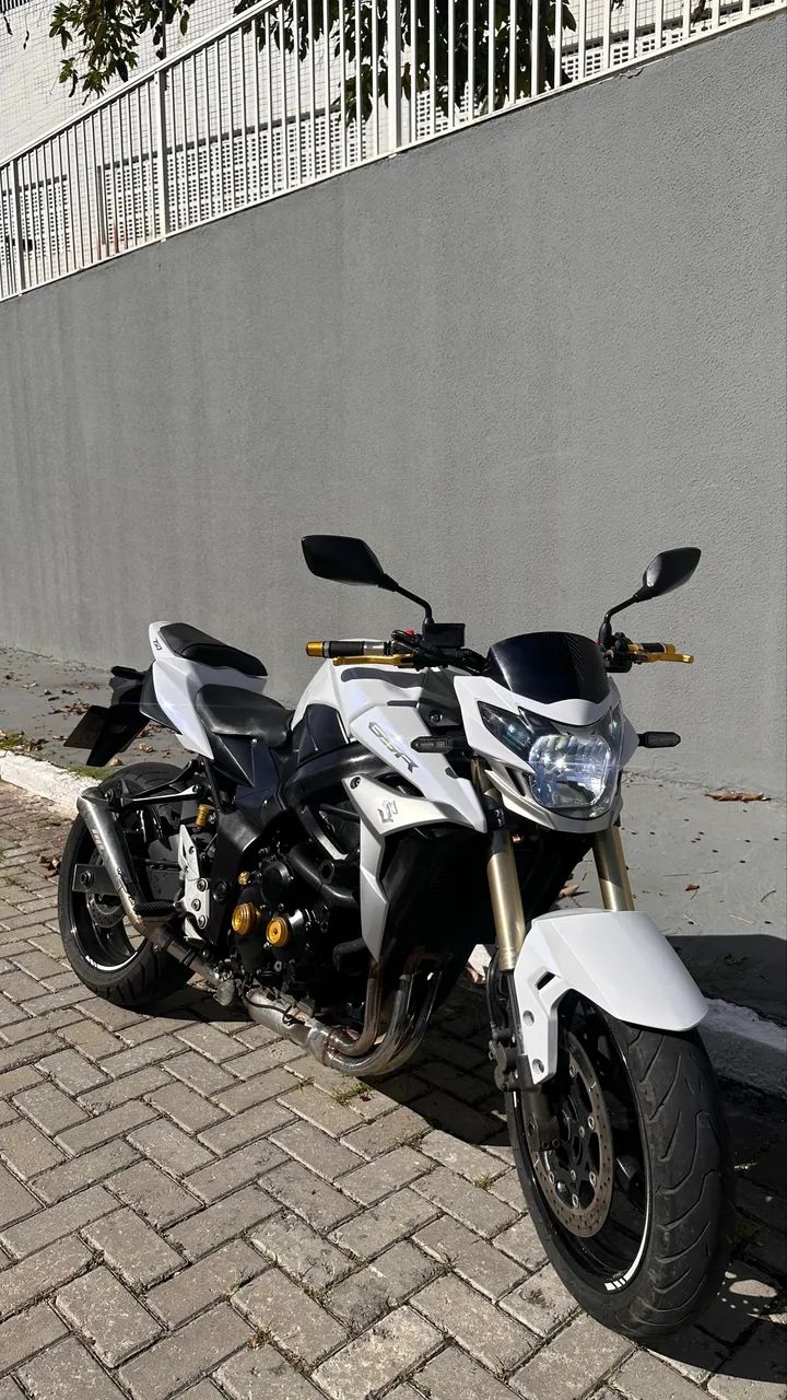 GSR 750 2015/16 
