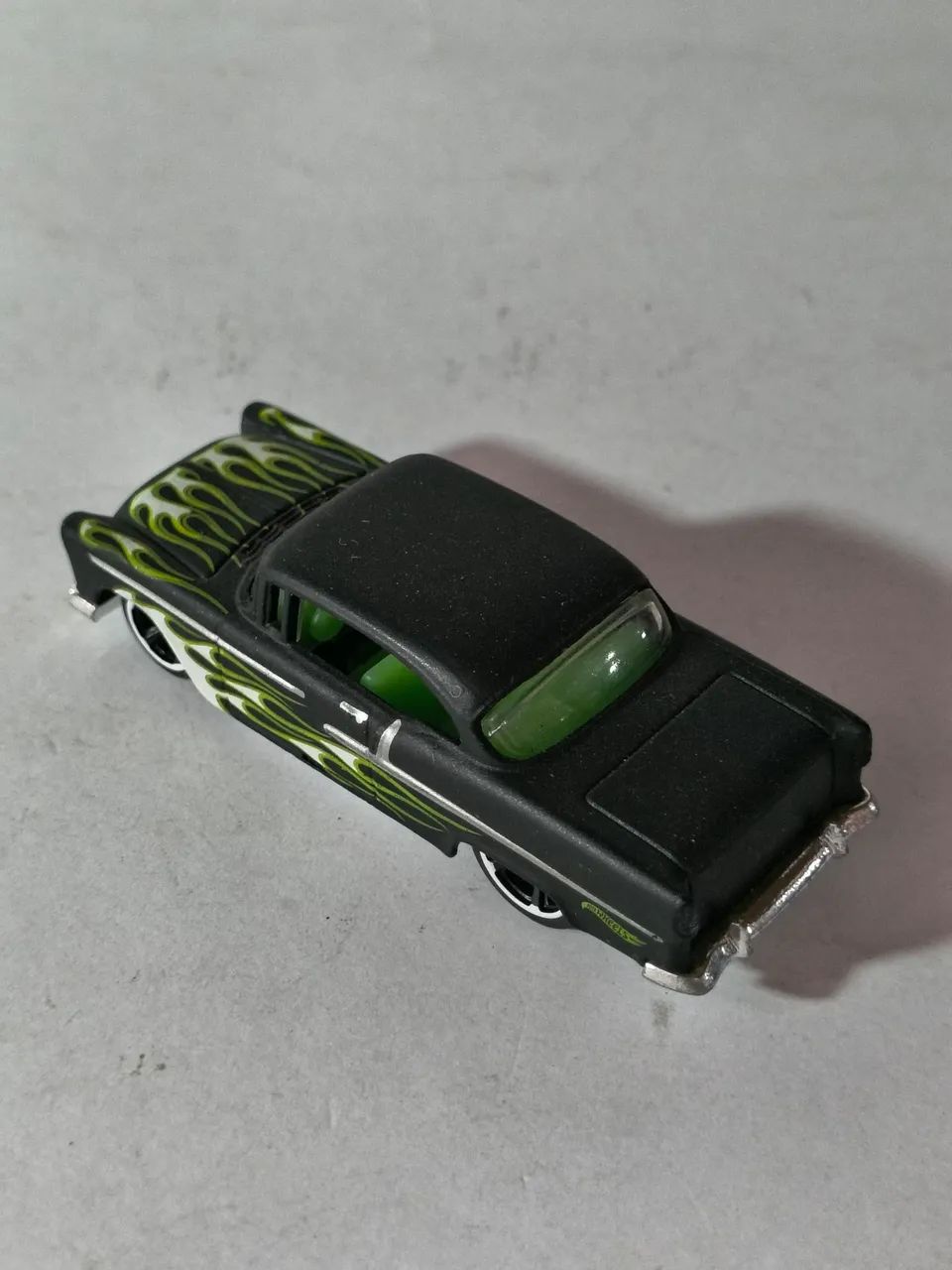 Hot Wheels 55 Chevy Flame  - Foto 2