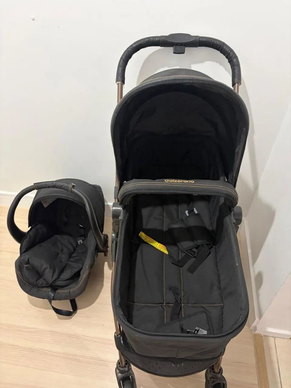 Carrinho de bebê Novíssimo! R$ 480
