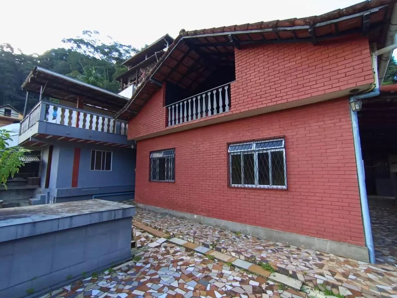Vendo ou Alugo - Excelente casa bairro Centenário-Bingen
