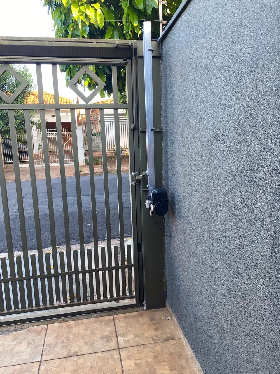 Selling electronic gate motor65153847546115121
