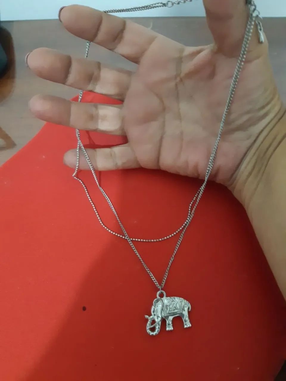 Gargantilha com pingente elefante  - Foto 3
