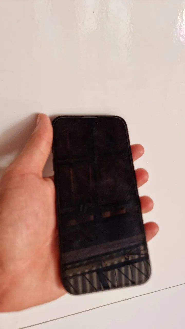 Vendo iPhone 16e - Foto 4