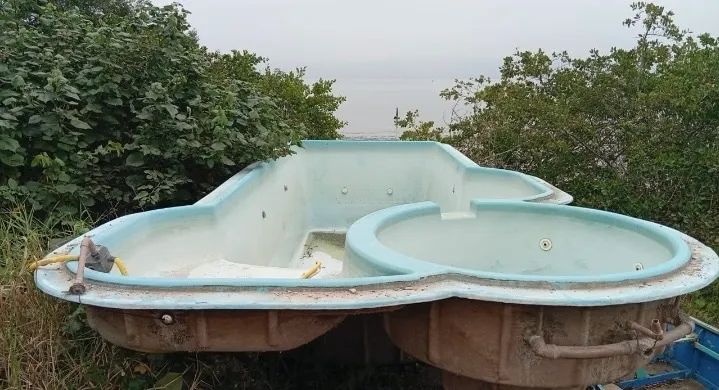 Casco de piscina usado  - Foto 3