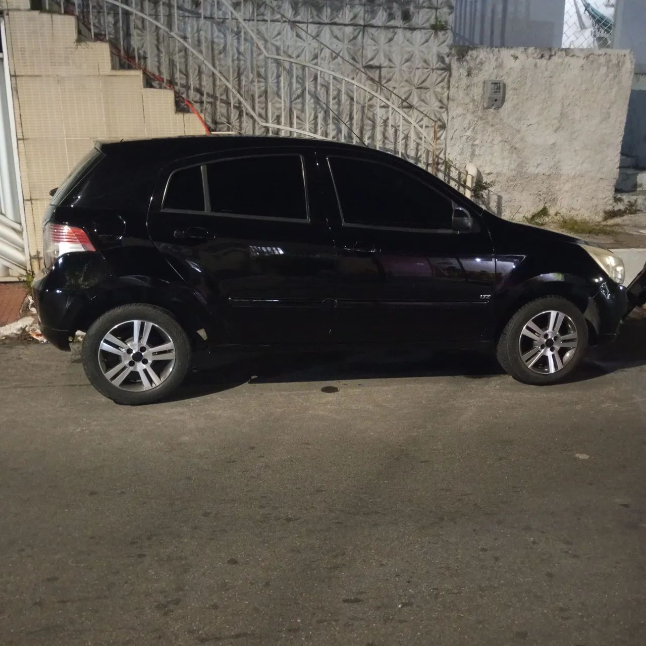 Chevrolet Agile AGILE LTZ 1.4 MPFI 8V FlexPower 5p 2011
