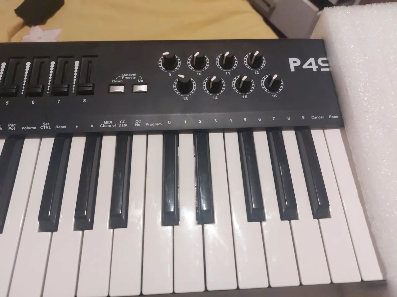 Teclado Amw P49 - Foto 2