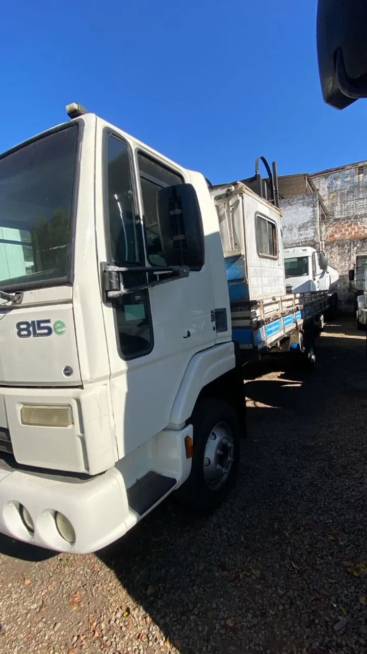 Caminhao 815 Ford com Bau - Foto 2