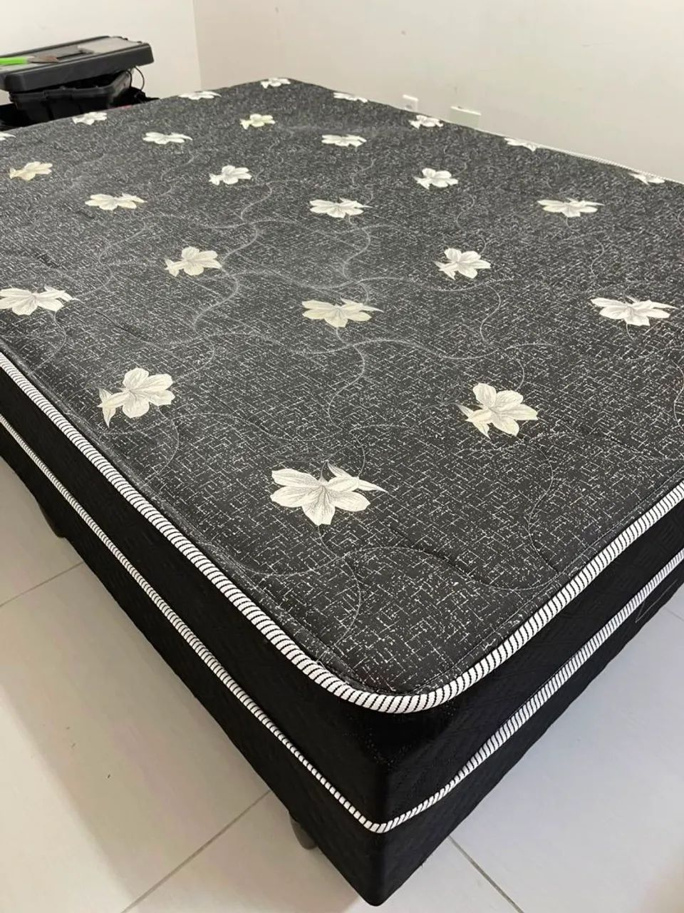 Cama casal Box 