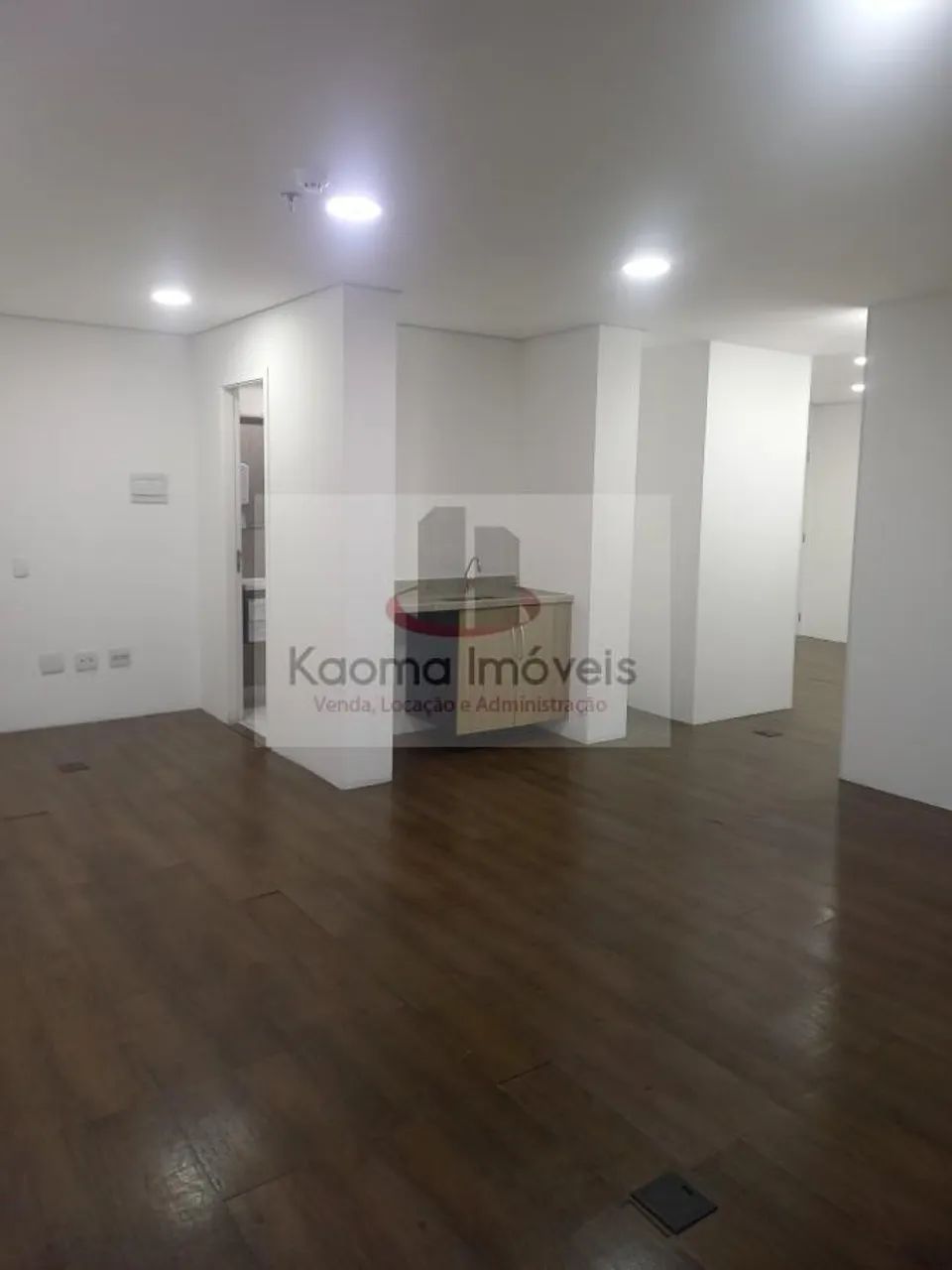 Sala Comercial para Venda, Vila Yara, 2 banheiros, 2 vagas - Foto 2