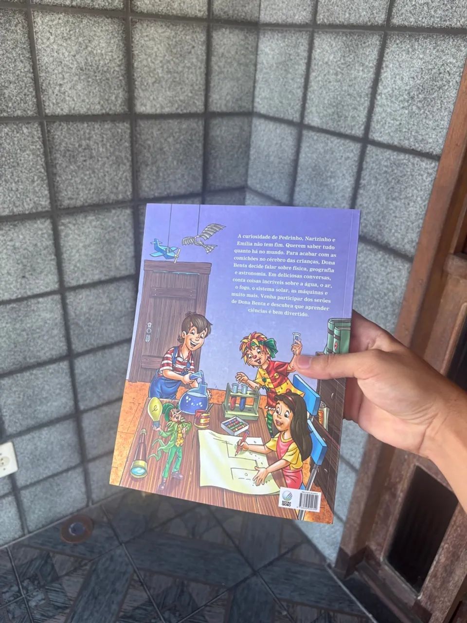 Livro  - Foto 2