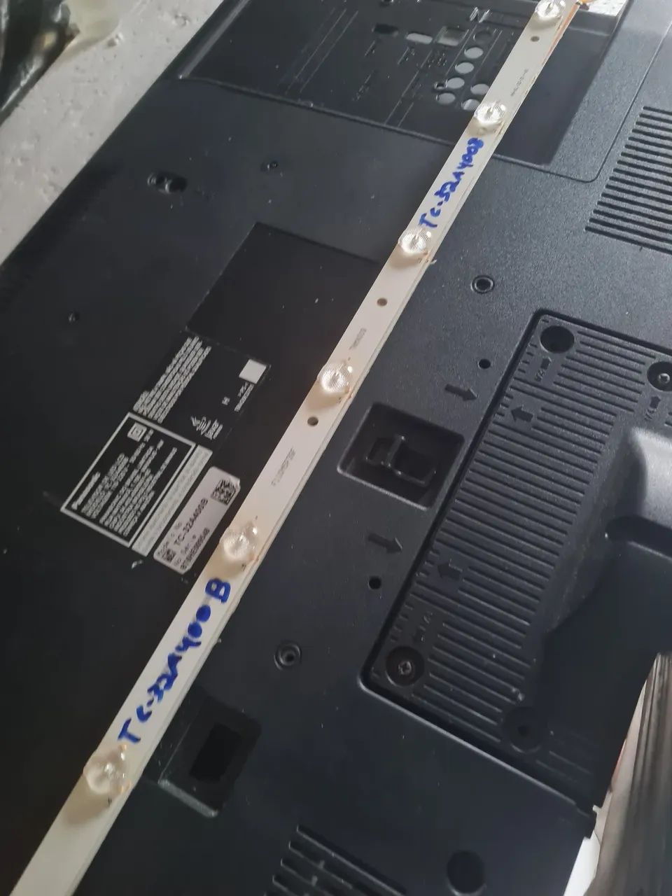Leds tv Panasonic TC-32A400B  - Foto 2