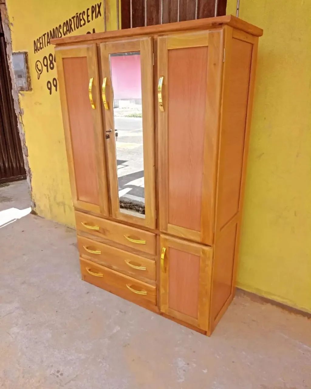 Guarda roupa - NOVO de solteiro com espelho! - Foto 3