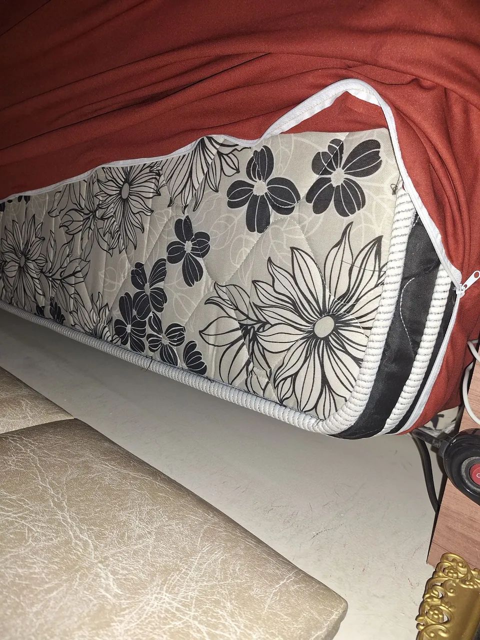 Cama Box casal preço bom e otimo estado. - Foto 3