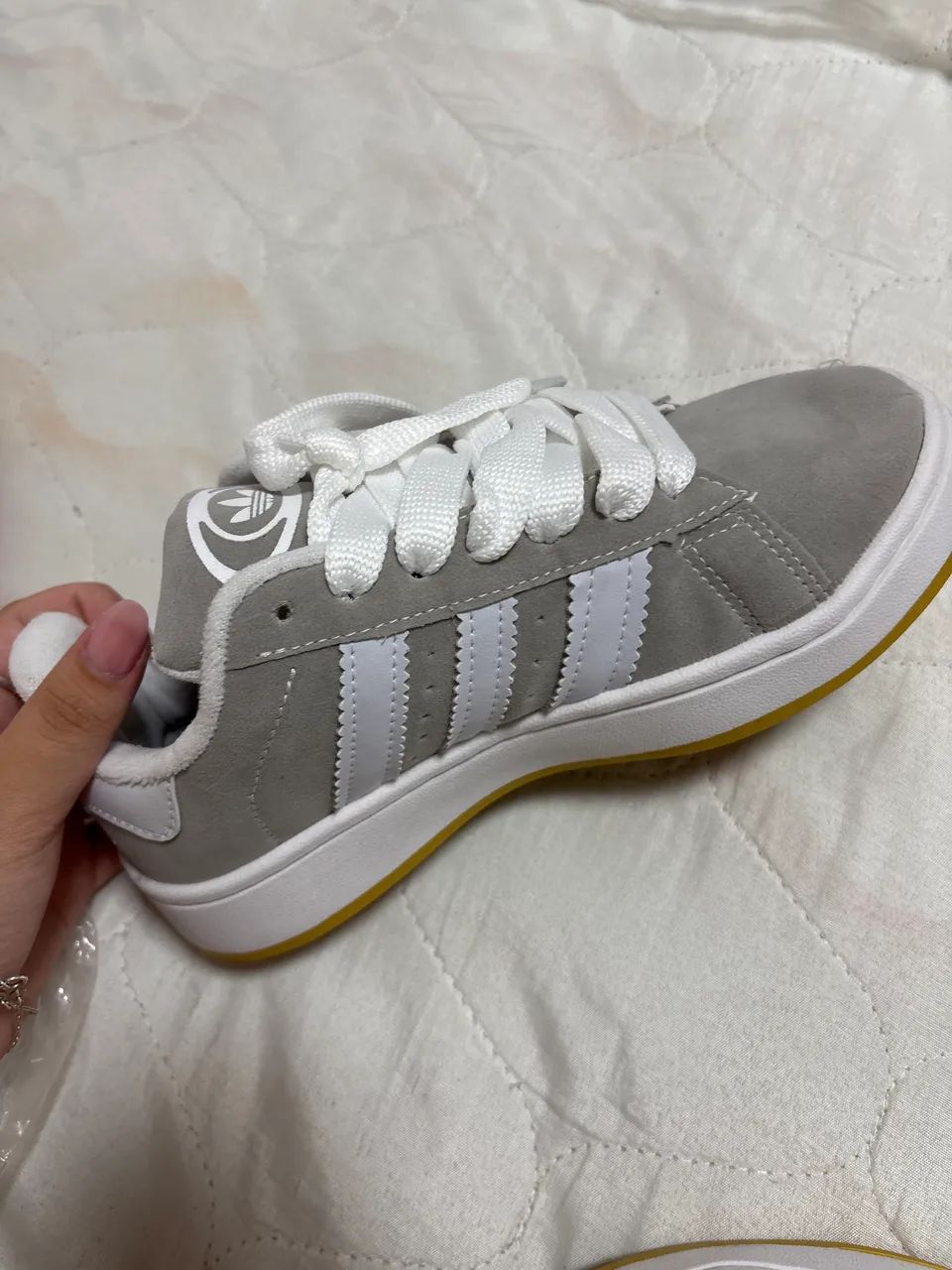 tênis adidas 
