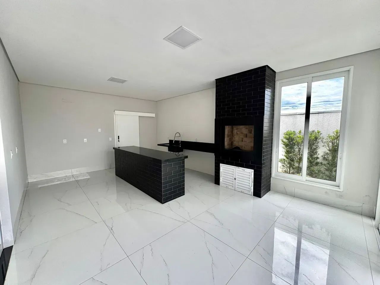 Casa térrea para venda com 234 m2 com 3 quartos no Condomínio Florais dos Lagos - Cuiabá - - Foto 5