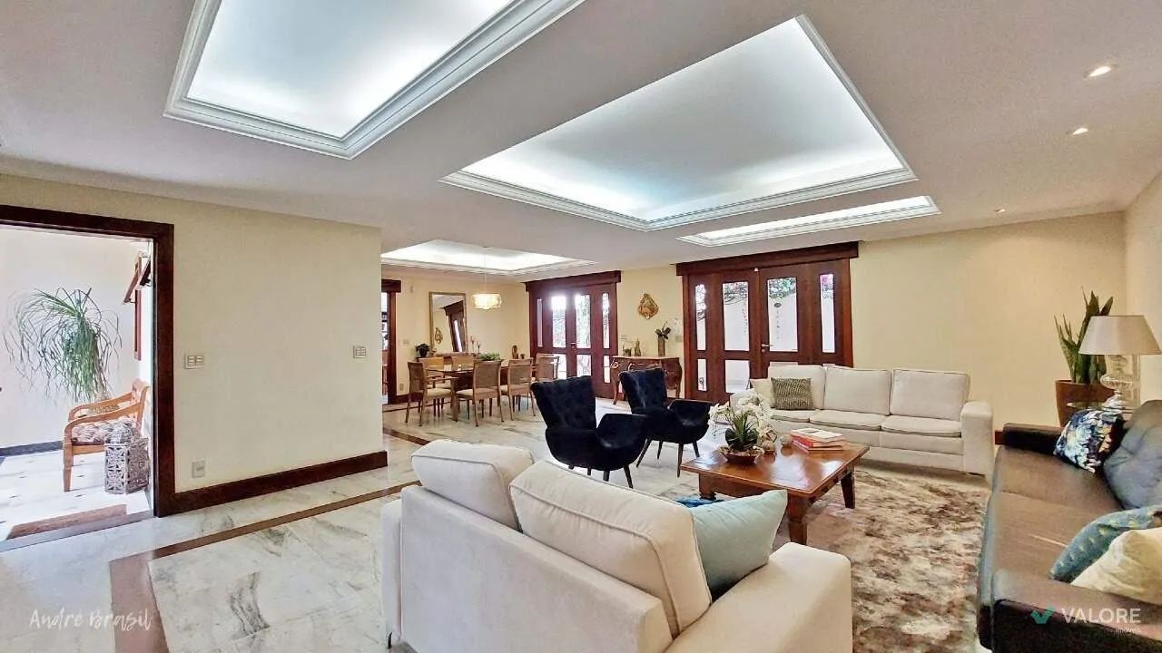 CASA 3 SUÍTES - MANGABEIRAS