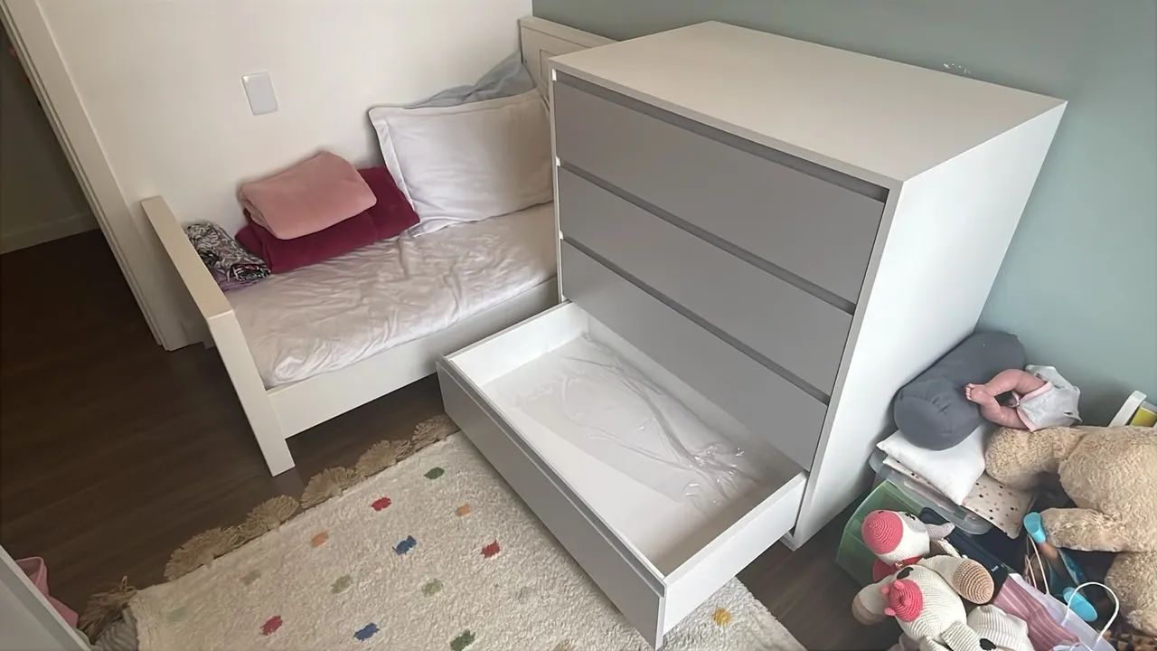 Berço/cama e cômoda de 4 gavetas - Foto 2