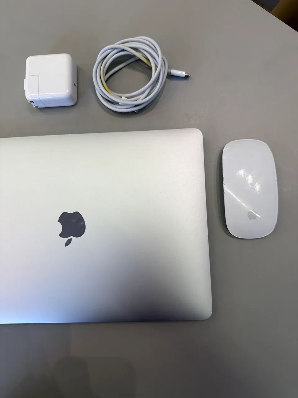 MacBook m1 com Touch ID e mouse Apple  - Foto 3