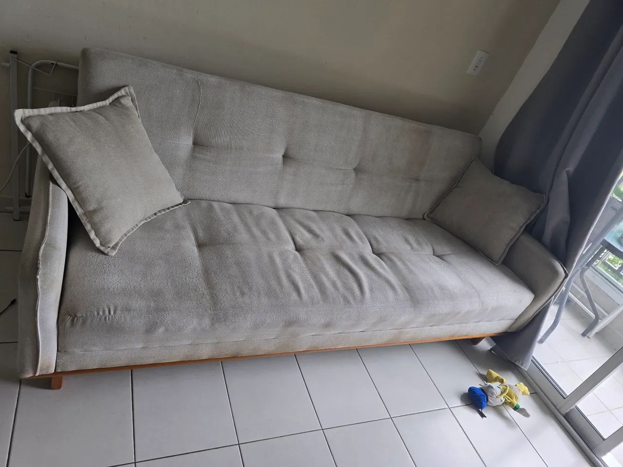 Sofá cama de linho bege - Foto 2
